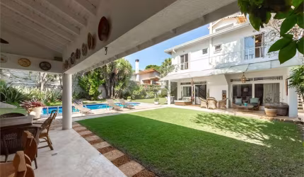 Casa de vila com 5 quartos à venda em Jardim Hípico - SP