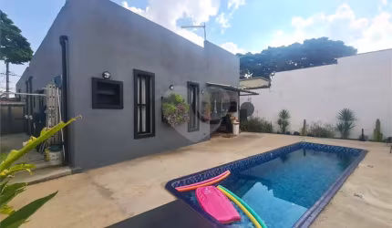 Casa com 3 quartos à venda em Jardim Santa Helena - SP