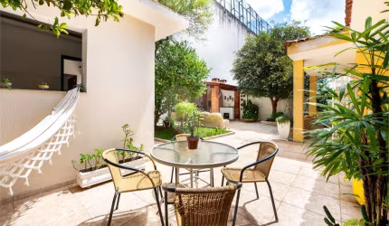 Casa térrea com 4 quartos à venda em Jardim Marajoara - SP