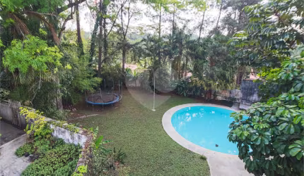 Sobrado com 4 quartos à venda em Chácara Monte Alegre - SP