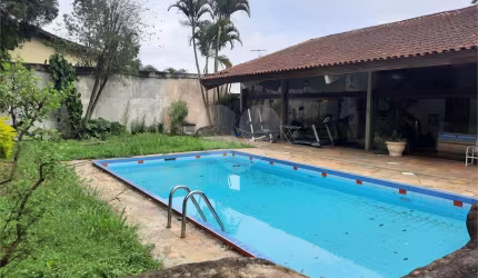 Sobrado com 4 quartos à venda ou para locação em Interlagos - SP