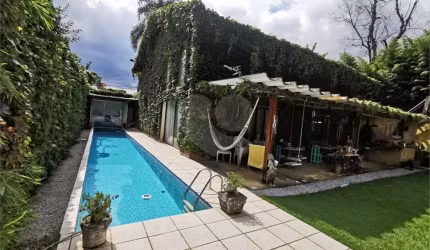 Casa com 3 quartos à venda em Interlagos - SP