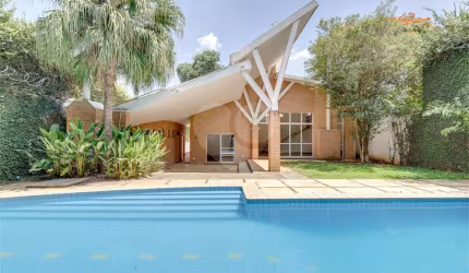Casa térrea com 3 quartos à venda em Granja Julieta - SP