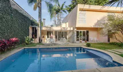 Casa com 4 quartos à venda em Chácara Monte Alegre - SP