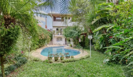 Sobrado com 4 quartos à venda em Jardim Petrópolis - SP