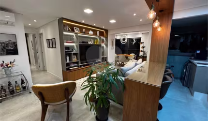 Apartamento com 2 quartos à venda ou para locação em Santo Amaro - SP