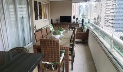 Apartamento com 4 quartos para locação em Vila Gertrudes - SP
