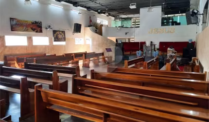 Prédio inteiro à venda em Real Parque - SP