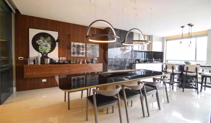 Apartamento com 4 quartos à venda em Real Parque - SP
