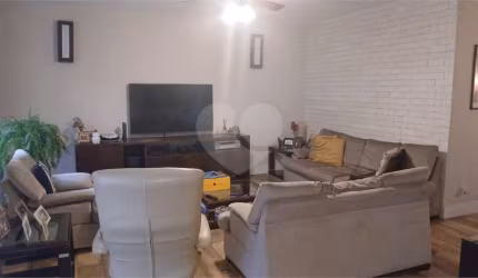 Casa de vila com 3 quartos à venda em Vila Elvira - SP