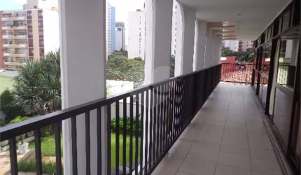 Apartamento com 4 quartos para locação em Paraíso - SP