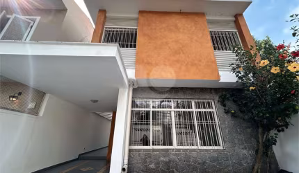 Sobrado com 3 quartos para locação em Jardim Petrópolis - SP