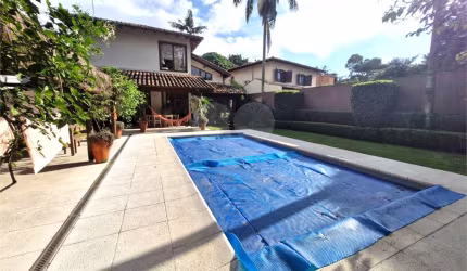 Sobrado com 4 quartos à venda em Jardim Dos Estados - SP