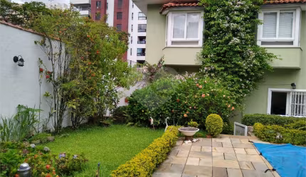 Casa com 5 quartos à venda em Jardim Prudência - SP
