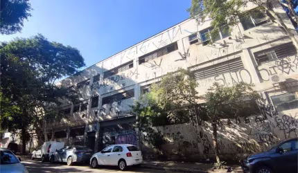 Galpão à venda ou para locação em Vila Sofia - SP