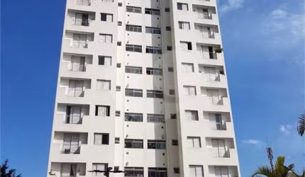 Apartamento com 3 quartos à venda ou para locação em Vila Sofia - SP