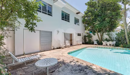 Casa de vila com 4 quartos à venda em Santo Amaro - SP