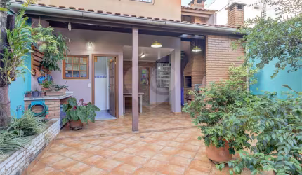 Sobrado com 3 quartos à venda ou para locação em Jardim Umuarama - SP