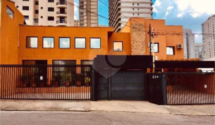 Casa com 7 quartos à venda ou para locação em Santo Amaro - SP