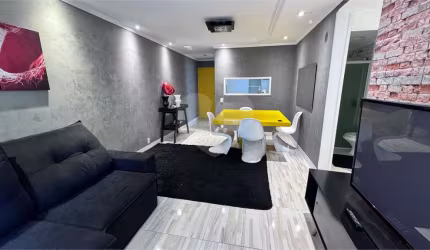 Apartamento com 3 quartos à venda em Vila Sofia - SP