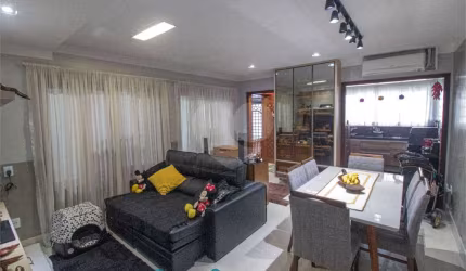 Casa com 3 quartos para locação em Várzea De Baixo - SP