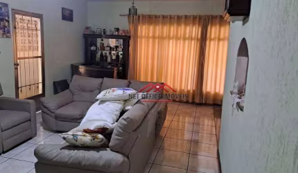 Casa com 3 dormitórios à venda, 170 m² por R$ 690.000,00 - Vila Tatetuba - São José dos Campos/SP
