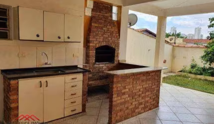 Casa com 4 dormitórios para alugar, 217 m² por R$ 4.610,00/mês - Jardim das Indústrias - São José dos Campos/SP
