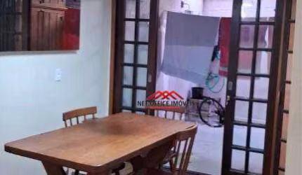Sobrado com 3 dormitórios à venda, 75 m² por R$ 477.000 - Parque dos Ipês - São José dos Campos/SP
