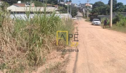 Terreno à venda, 2700 m² por R$ 150.000 - Jardim Estância Brasil - Atibaia/SP