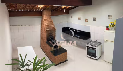 Sobrado com 3 dormitórios à venda, 215 m² por R$ 1.100.000,00 - Parque Jaçatuba - Santo André/SP
