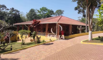 Chácara com 3 dormitórios à venda, 2000 m² por R$ 1.400.000,00 - Chácara Recreio Internacional - Suzano/SP