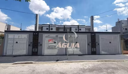 Sobrado com 3 dormitórios à venda, 130 m² por R$ 750.000,00 - Vila Camilópolis - Santo André/SP