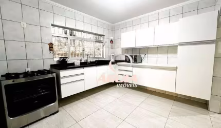 Sobrado com 4 dormitórios à venda, 221 m² por R$ 900.000,00 - Vila Curuçá - Santo André/SP