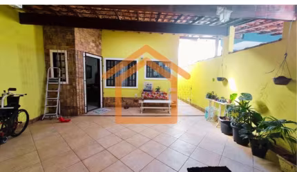 Casa para Venda em Maricá, Jardim Atlântico Central (Itaipuaçu), 2 dormitórios, 1 suíte, 1 banheiro, 2 vagas