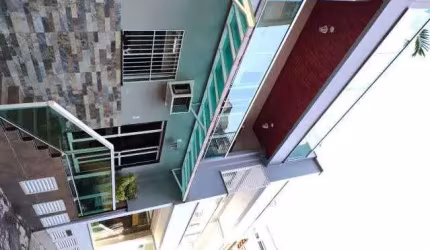 Casa com 3 quartos à venda na Rua Marquês de Valença, Tijuca, Rio de Janeiro por R$ 1.250.000