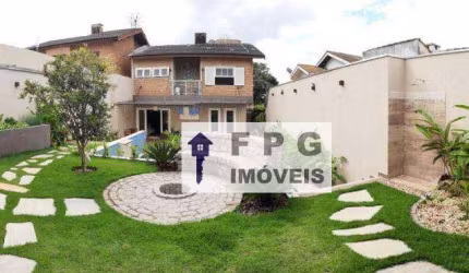 Belíssima casa com 04 dormitórios e área gourmet com piscina a venda em bairro nobre de Atibaia/SP