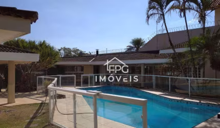 Casa com 6 dormitórios venda ou aluguel no Jardim Itaperi - Atibaia/SP
