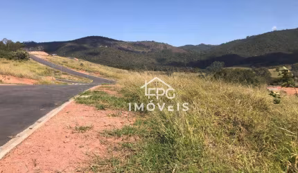 Terreno a venda no condomínio residencial Portal Lamis