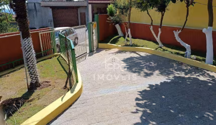 Casa com 3 dormitórios p/ locação - Jd Paulista - Atibaia/SP