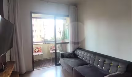 Apartamento com 2 quartos para locação em Cambuci - SP
