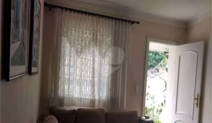 Casa térrea com 3 quartos à venda em Bosque Da Saúde - SP