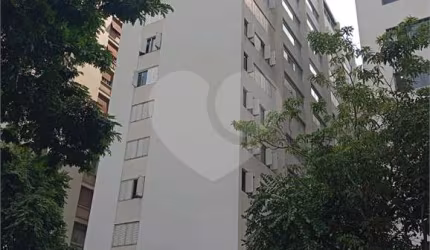 Apartamento com 3 quartos à venda em Bela Vista - SP