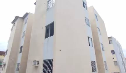 VENDO APARTAMENTO EM CASA AMARELA