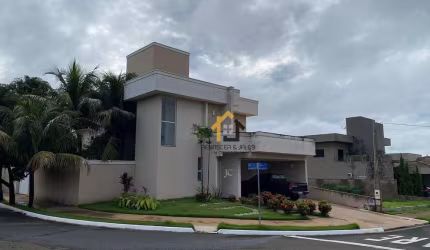 Sobrado com 3 dormitórios à venda, 236 m² por R$ 1.800.000,00 - Golden Park - São José do Rio Preto/SP