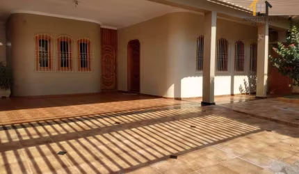 Casa com 3 dormitórios, 280 m² - venda por R$ 990.000 ou aluguel por R$ 6.000/mês - Santos Dumont - São José do Rio Preto/SP