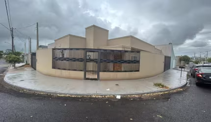 Casa com 3 dormitórios à venda, 122 m² por R$ 550.000 - Regissol - Mirassol/SP