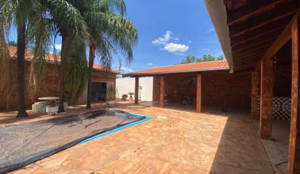 Casa com 4 dormitórios para alugar, 350 m² por R$ 5.000/mês - Jardim Moysés Miguel Haddad - São José do Rio Preto/SP