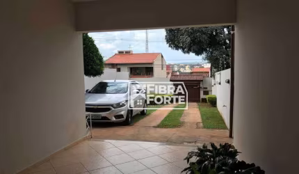 Casa com 3 dormitórios sendo 1 suíte à venda, 248 m² por R$ 920.000 - Parque Nova Suiça - Valinhos/SP