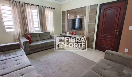 Casa com 3 dormitórios à venda,  por R$ 940.000 - Jardim Nova Europa - Campinas/SP