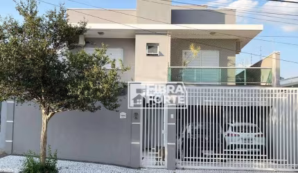 Casa para venda no Jd Nossa Sra Auxiliadora próximo a Lagoa do Taquaral com 3 suítes.